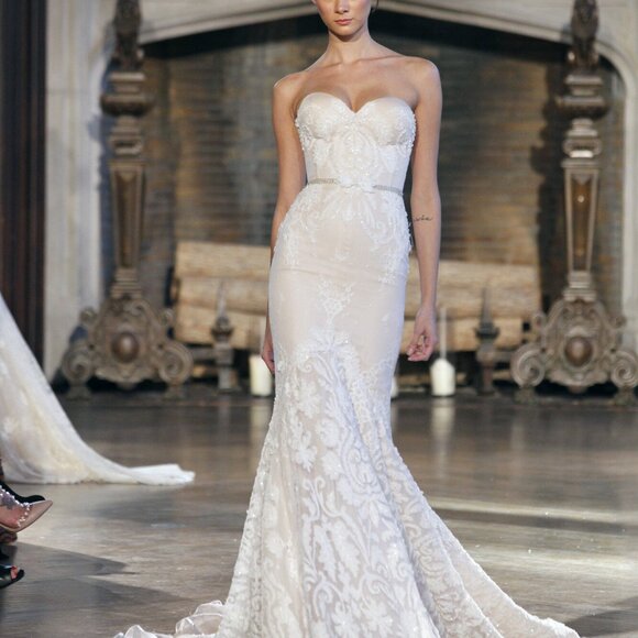 Inbal Dror 15-16 Wedding dress Ivory size 12 unaltered - Picture 5 of 8